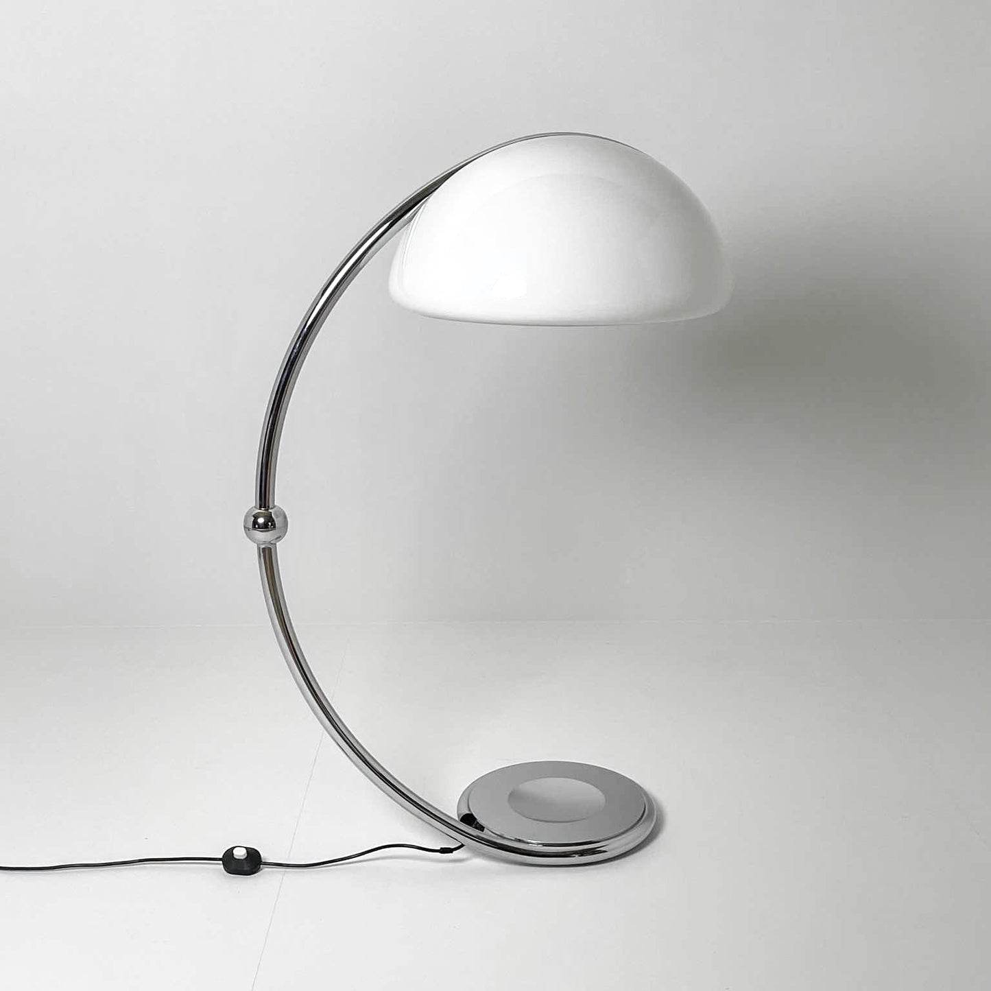 Elio Martinelli ‘Serpente’ floor lamp