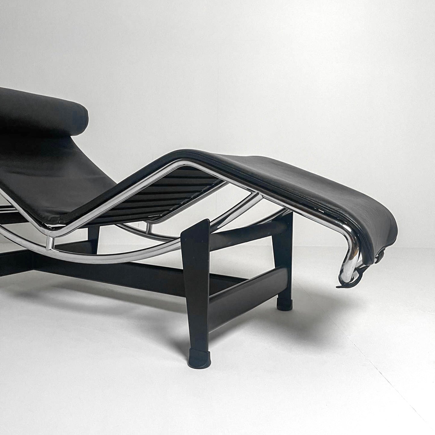 Le Corbusier LC4 Lounger for Cassina