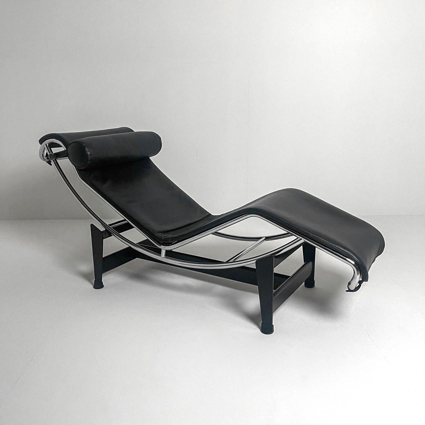 Le Corbusier LC4 Lounger for Cassina