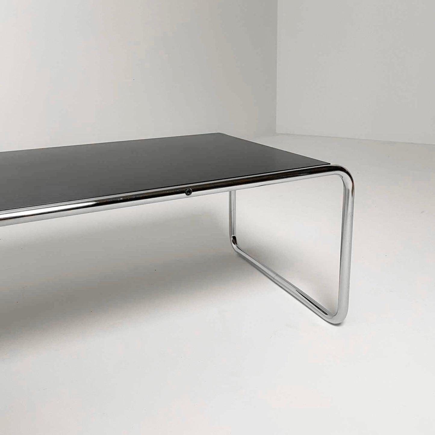 Marcel Breuer's Laccio Tables